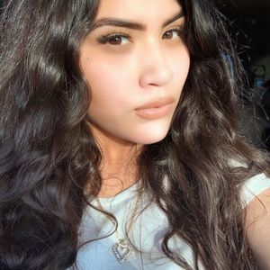 Meet your Posher, Justine